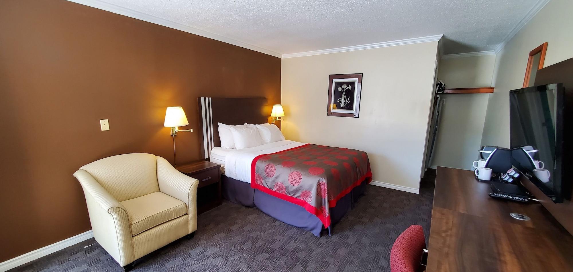 Grand Forks Inn Bagian luar foto